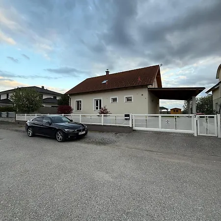 Barte Naehe Outlet Parndorf